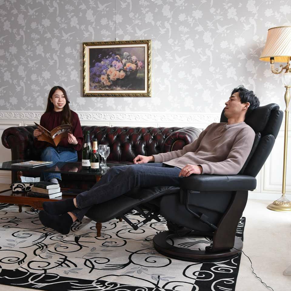 ホワイトチャペル パーソナルチェア 電動 本革ブラック 画像12