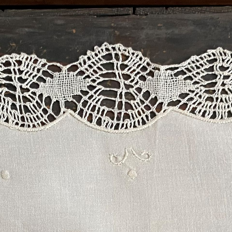 テーブルセンター オーバル テーブルリネン 敷物 レース 画像3
