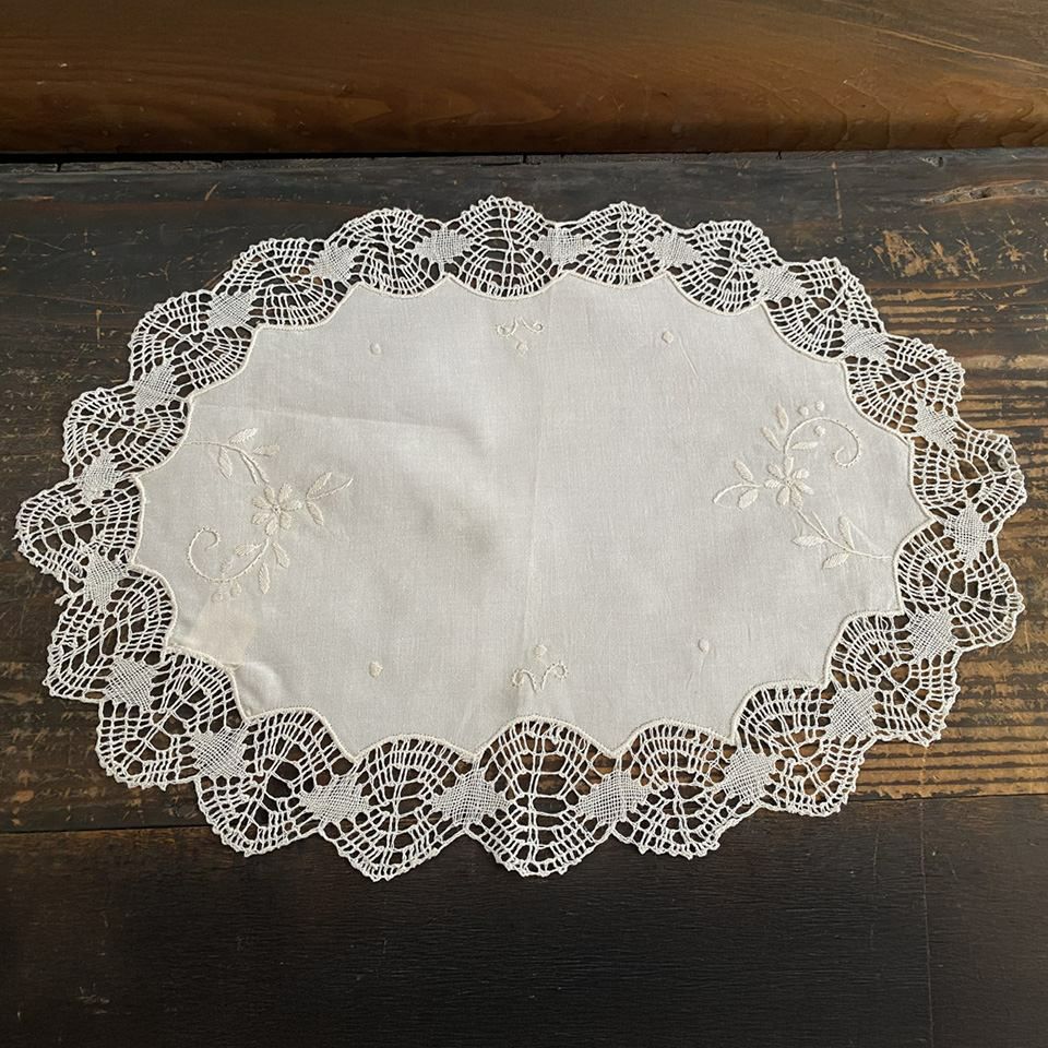 テーブルセンター オーバル テーブルリネン 敷物 レース 画像4