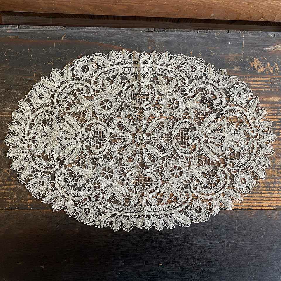 テーブルセンター オーバル テーブルリネン 敷物 レース 画像4