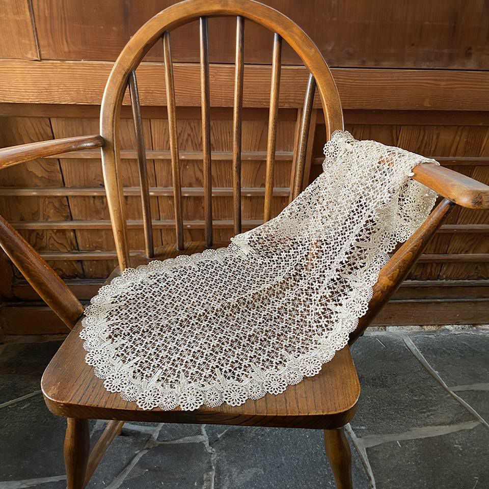 テーブルセンター オーバル テーブルリネン 敷物 レース 画像4