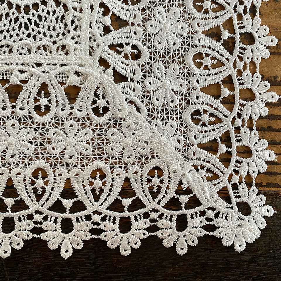 ドイリー 正方形 敷物 花瓶敷 テーブルリネン ギュピールレース 画像2