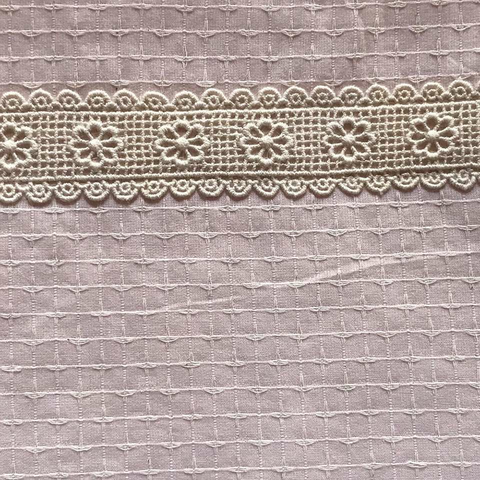 フラットポーチ 化粧ポーチ ピンク ファブリック レース 刺繍 ファッション雑貨 画像3