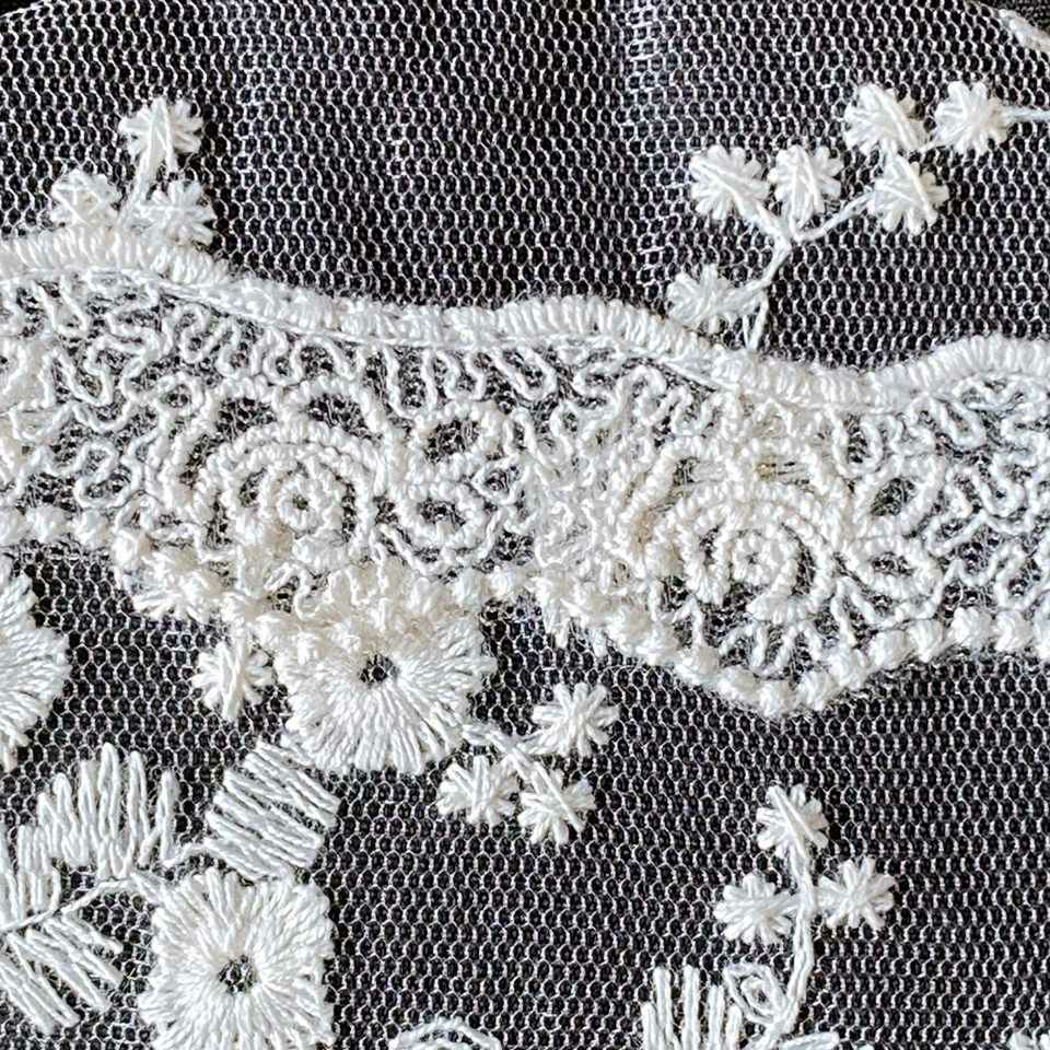 アクセサリーポーチ 化粧ポーチ ファブリック レース 刺繍 ファッション雑貨 画像2