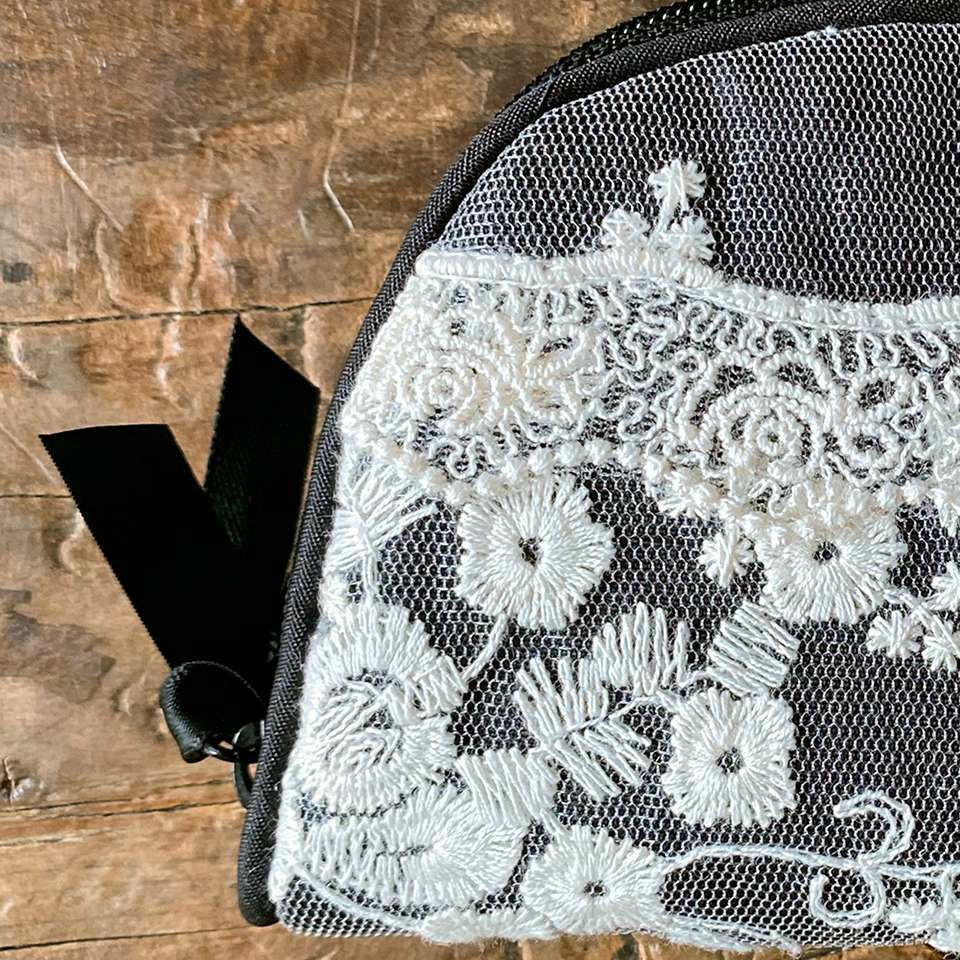 アクセサリーポーチ 化粧ポーチ ファブリック レース 刺繍 ファッション雑貨 画像3